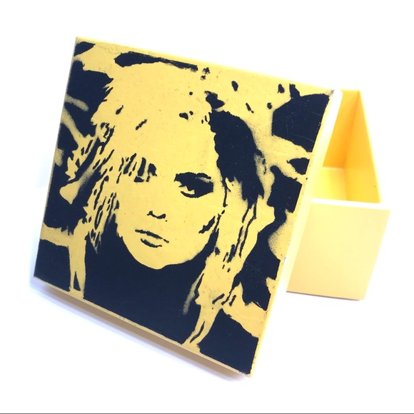 Blondie 80s rock inspired Rocker Box 4.5”x2.5” graffiti - Picture 8 of 8